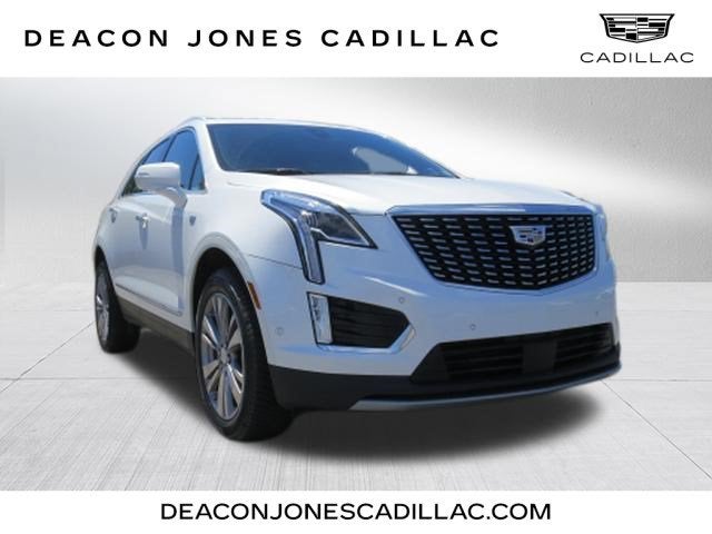 2023 Cadillac XT5 Premium Luxury in Crystal White Tricoat — front three-quarter view