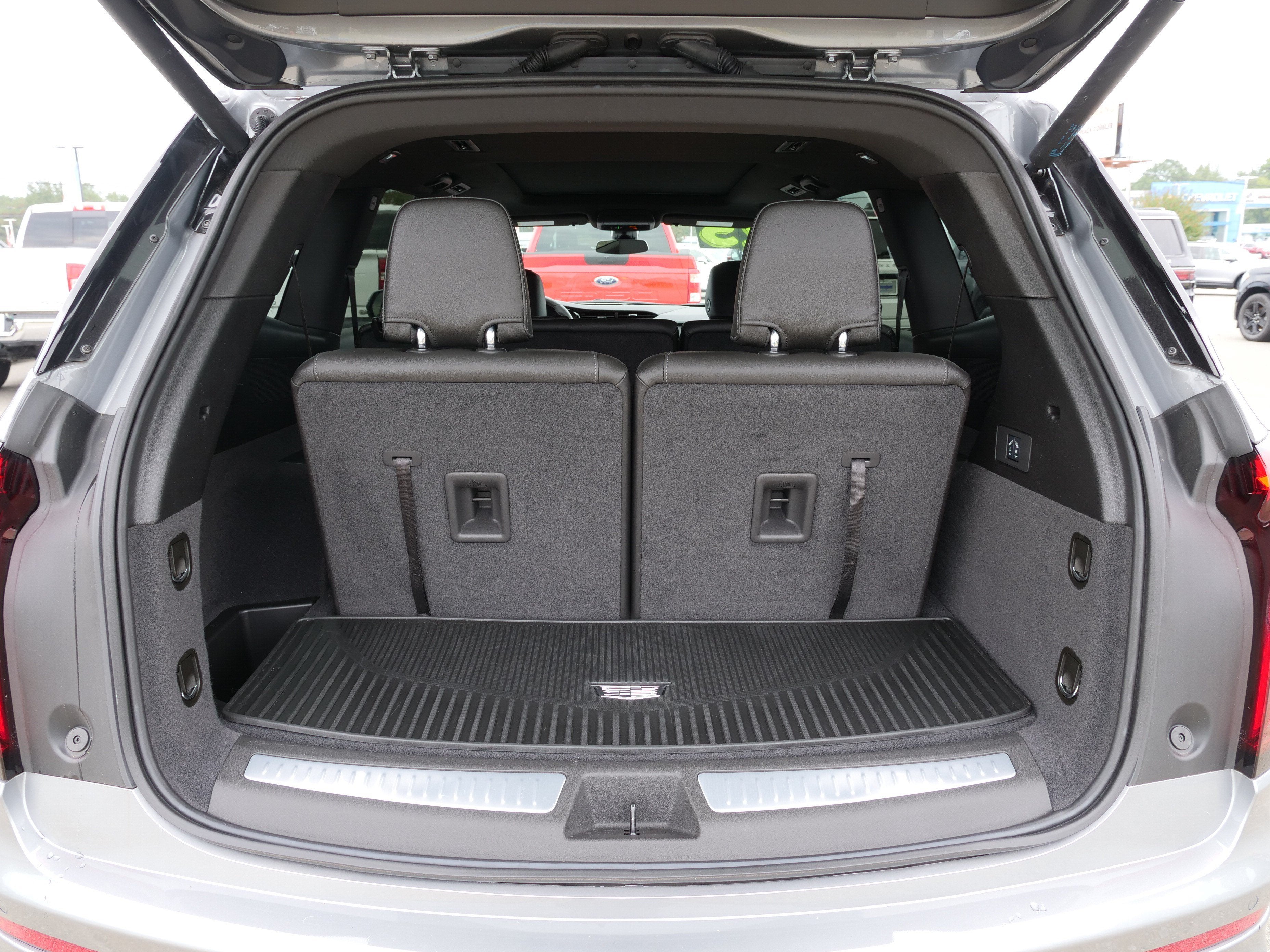 2025 Cadillac XT6 — rear three-quarter view