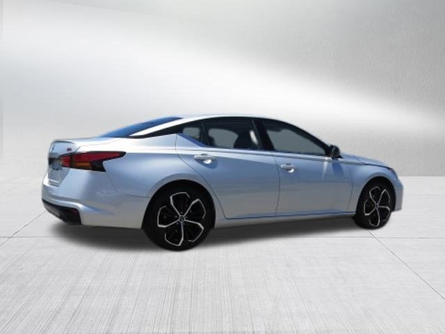 2024 Nissan Altima — side profile view