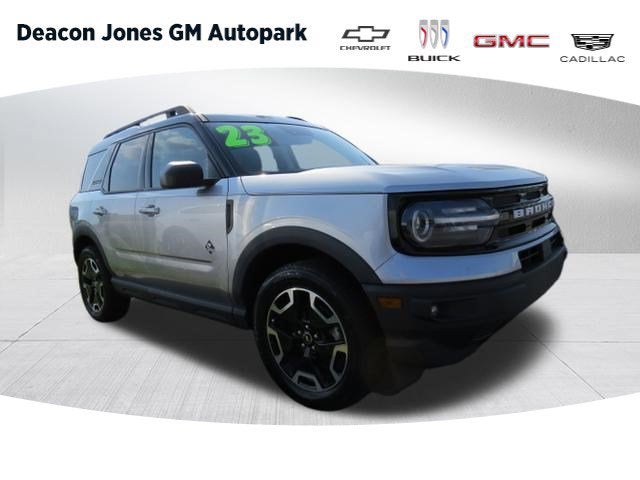 2023 Ford Bronco Sport Outer Banks in Silver — front three-quarter view